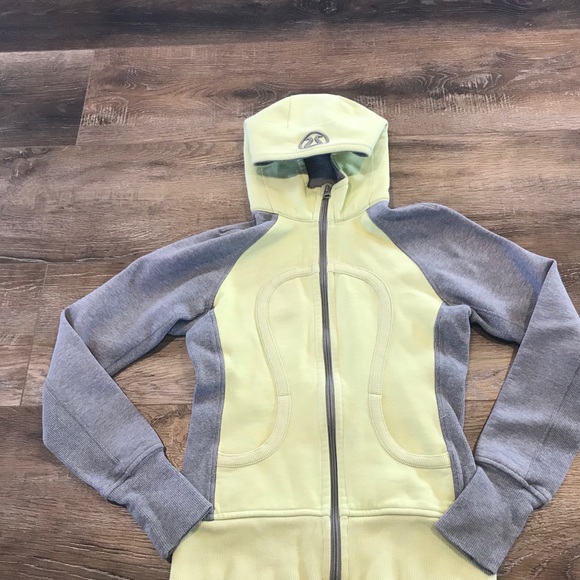 lululemon athletica Tops - 💙50% Off Sale💙 Lululemon Scuba Hoodie
